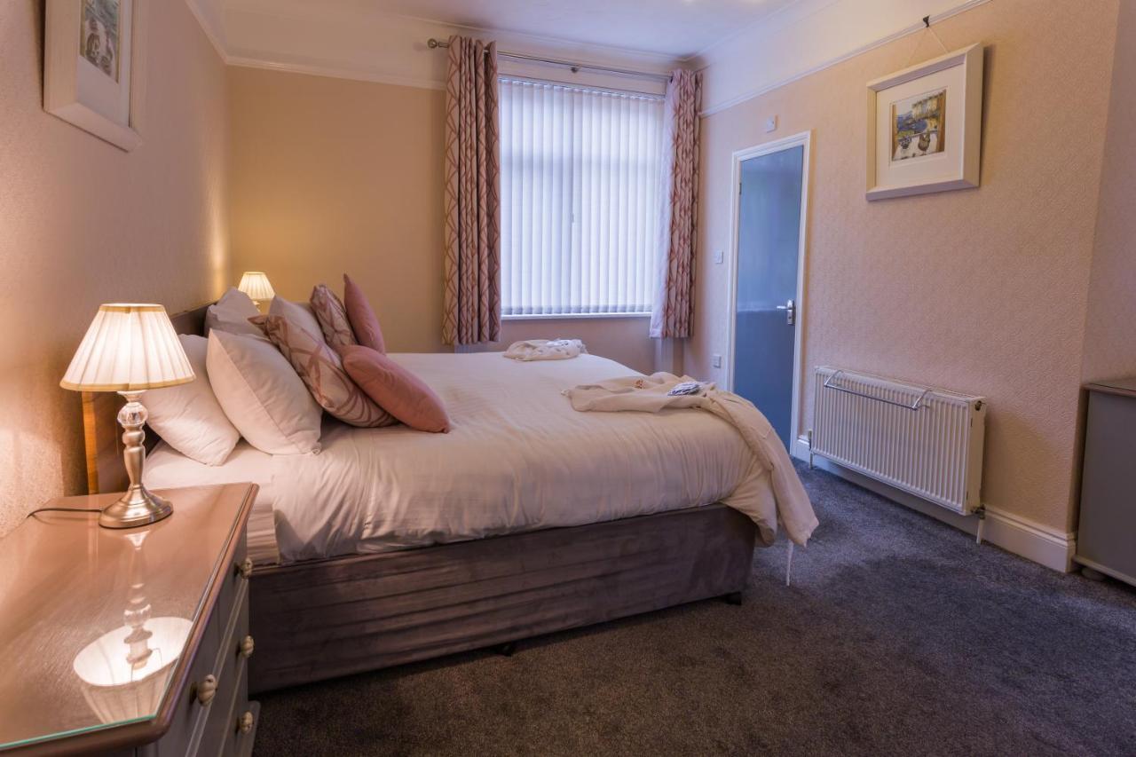 Relax At Rosscourt Guest House-Free On Site Parking (Adults Only) Bournemouth Exteriér fotografie