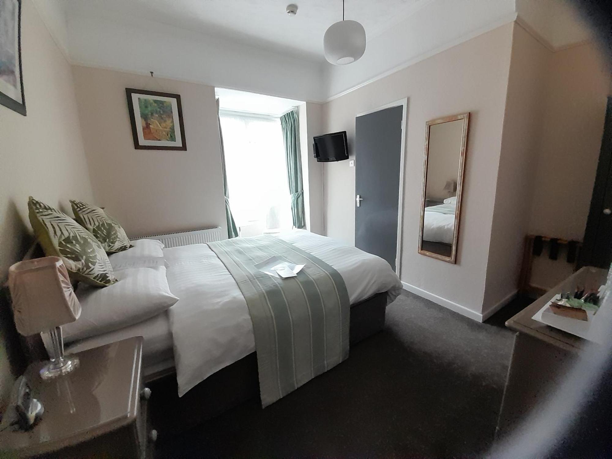 Relax At Rosscourt Guest House-Free On Site Parking (Adults Only) Bournemouth Exteriér fotografie